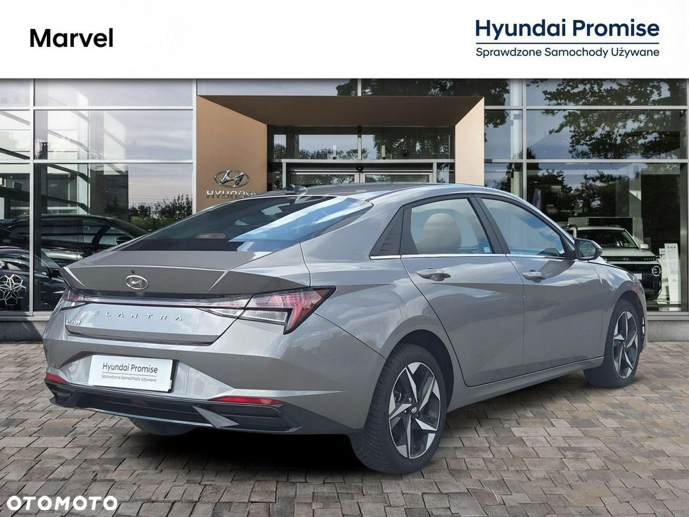 Hyundai Elantra 1.6 Smart CVT - 6