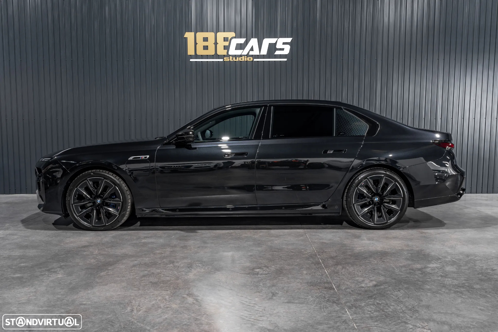 BMW 750 750e xDrive Pack Desportivo M - 36