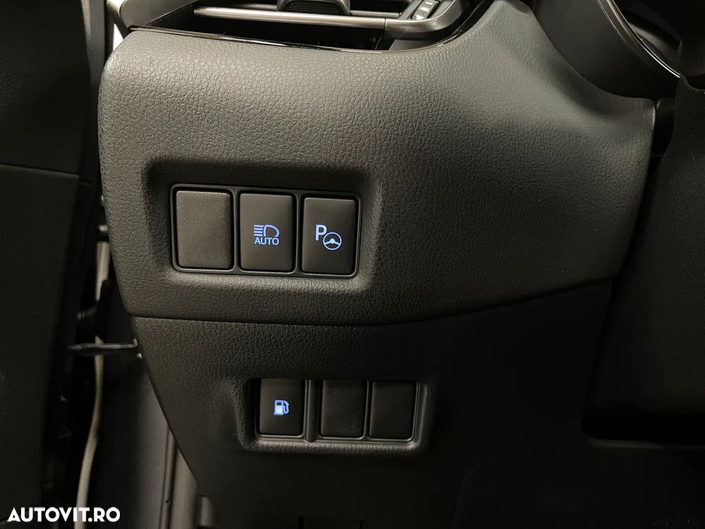 Toyota C-HR Lounge - 21