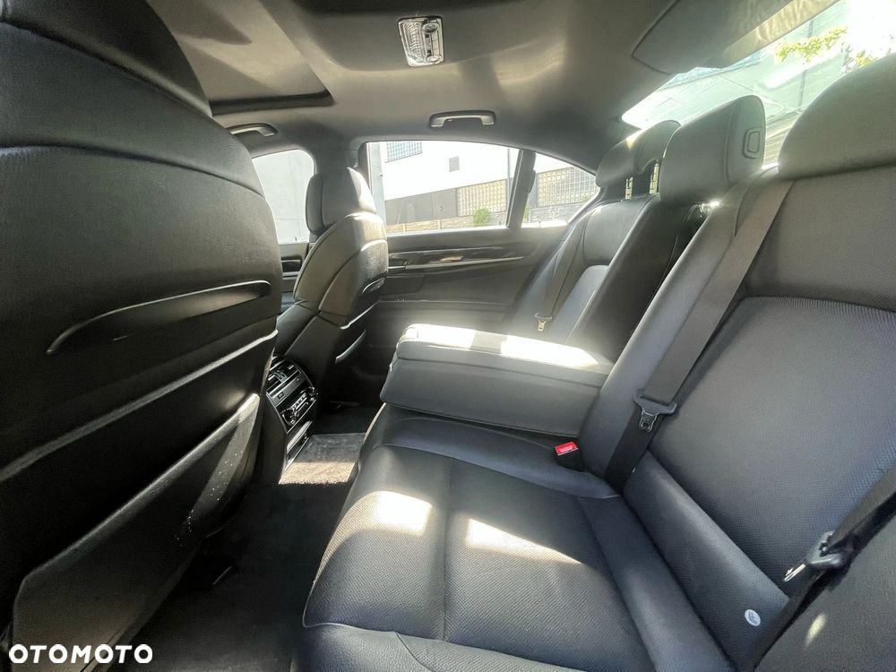 BMW Seria 7 ver-activehybrid - 16
