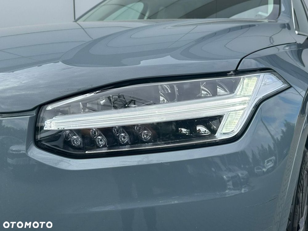 Volvo XC 90 - 4