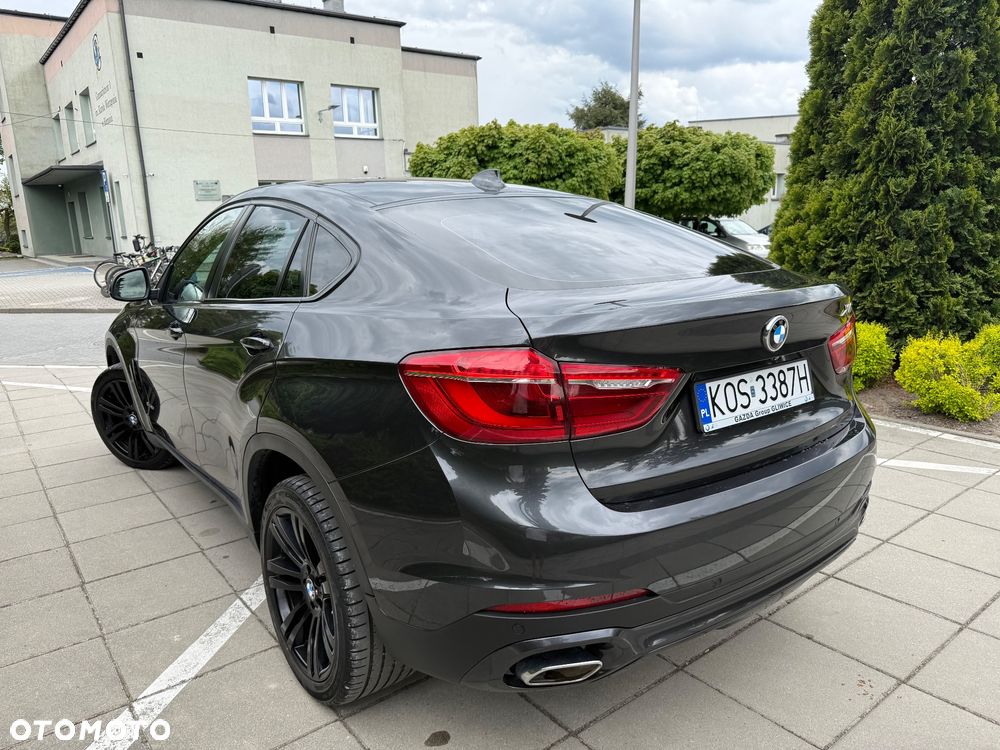 BMW X6 xDrive40d - 17