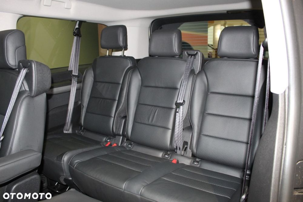 Peugeot Traveller - 17