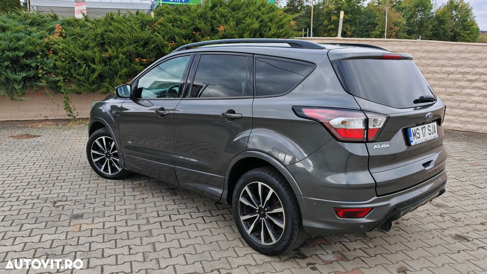 Ford Kuga 2.0 TDCi 4WD Powershift ST-Line - 3
