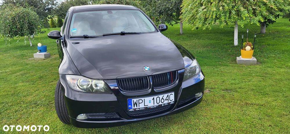BMW Seria 3 320i - 11