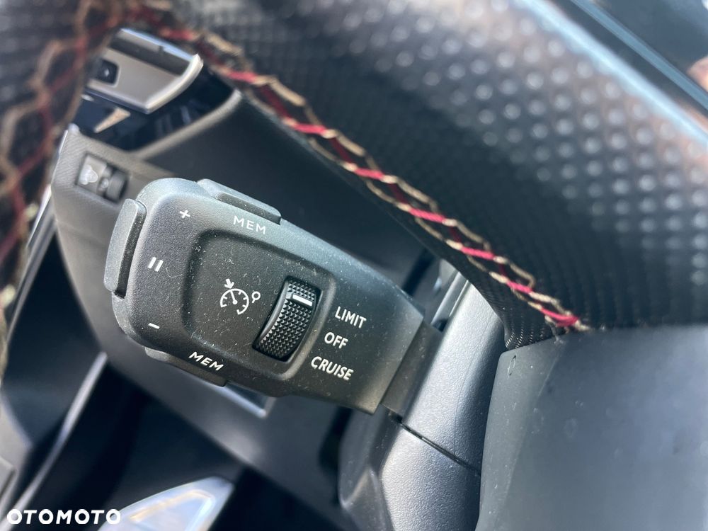 DS Automobiles DS 7 Crossback - 26