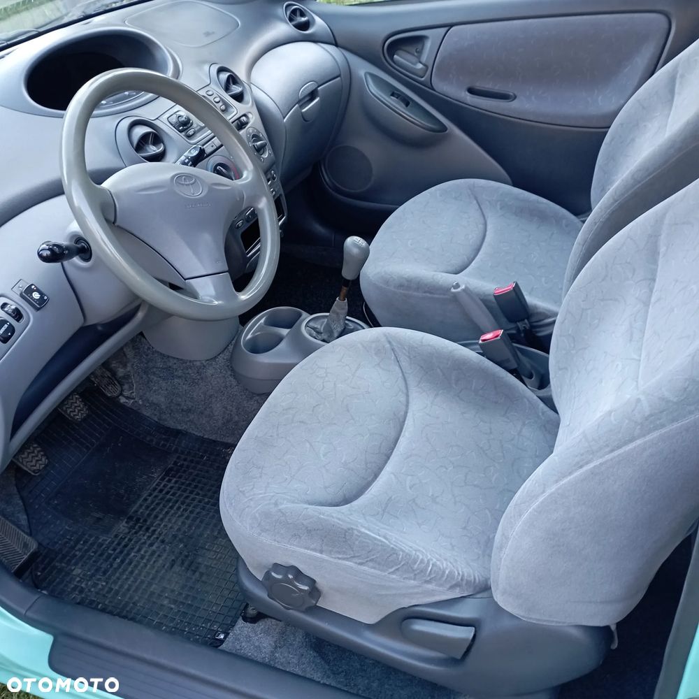 Toyota Yaris 1.0 Pak1 - 8