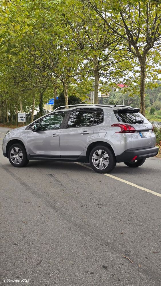 Peugeot 2008 1.2 PureTech Style - 13
