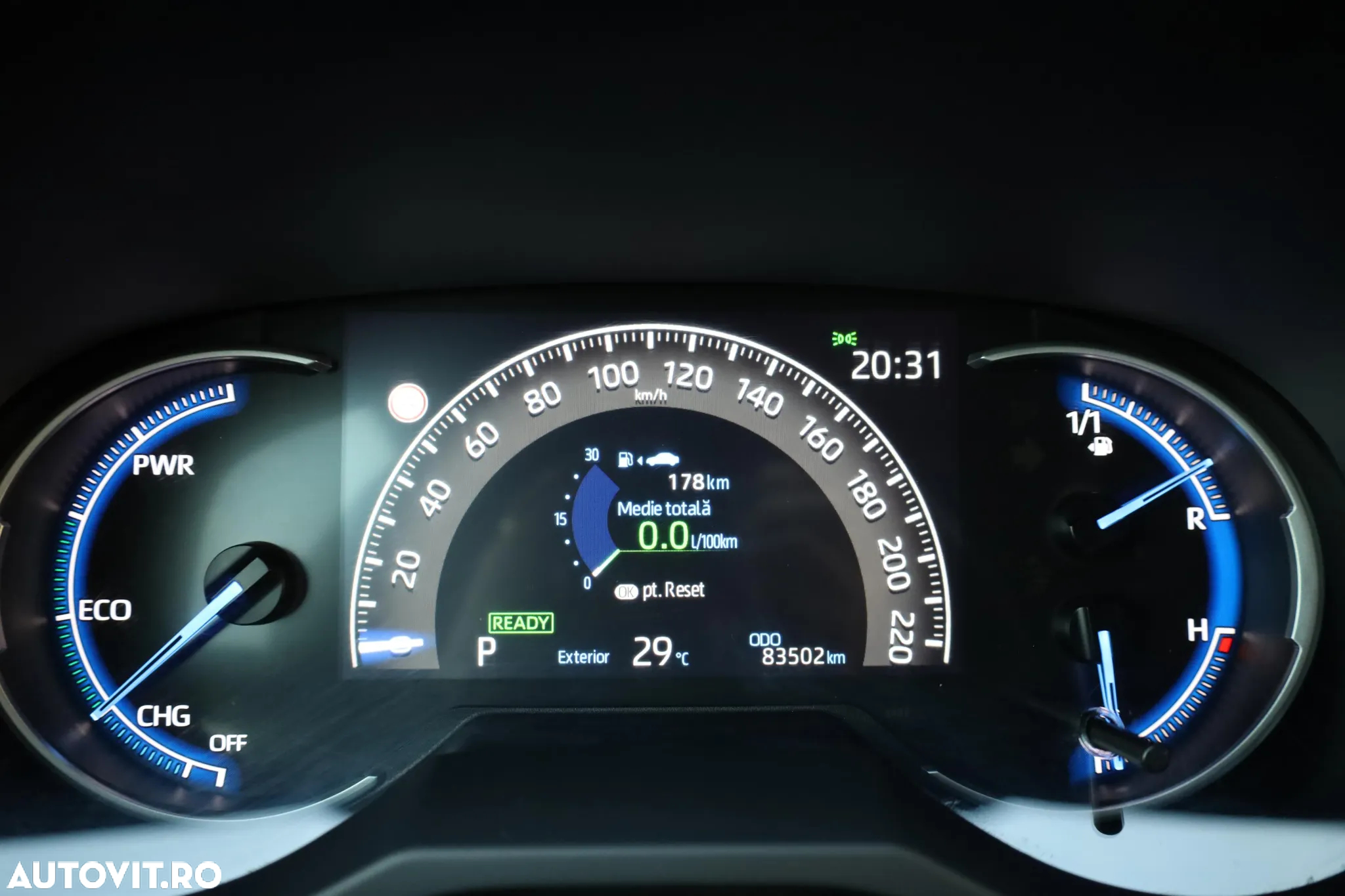 Toyota RAV4 2.5 4x2 Hybrid Style Selection - 11