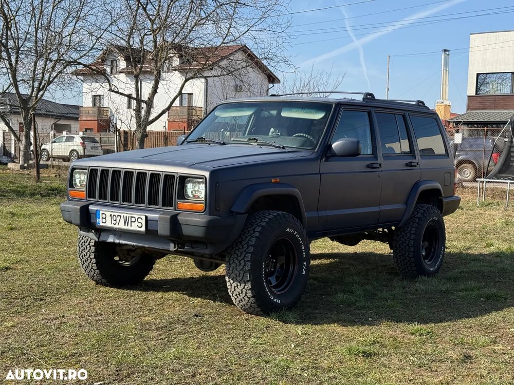 Jeep Cherokee - 2