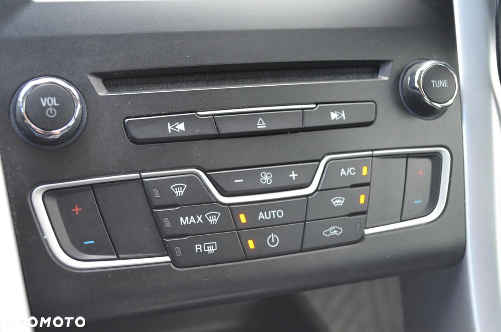 Ford Mondeo - 17