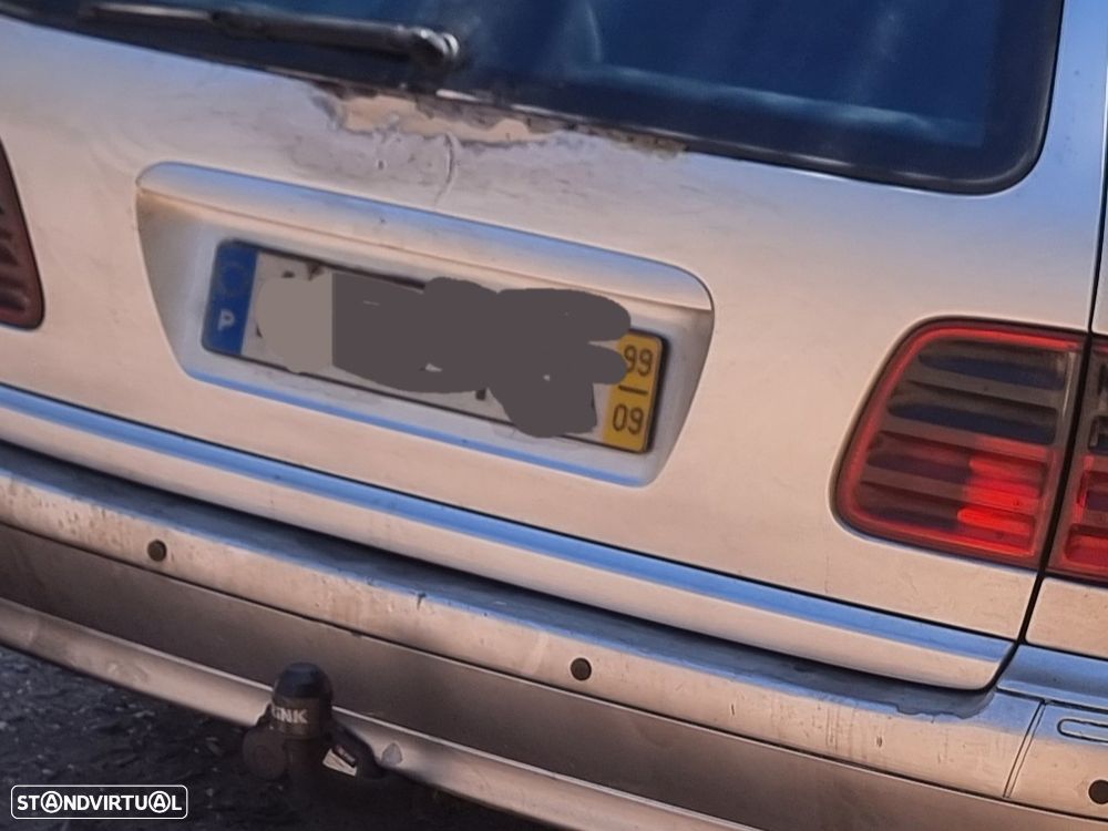 Mercedes-Benz E 220 - 18