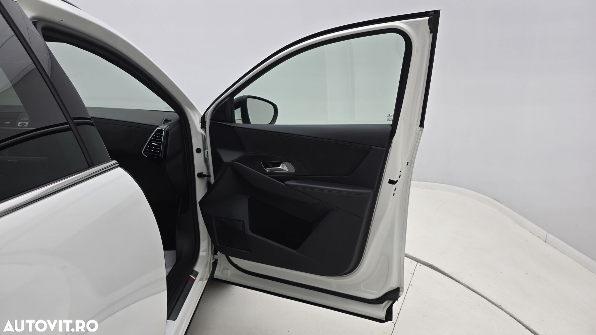 DS Automobiles DS 7 Crossback - 17