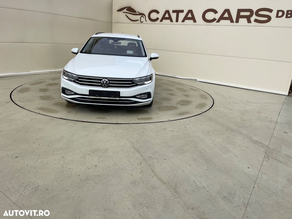 Volkswagen Passat - 2