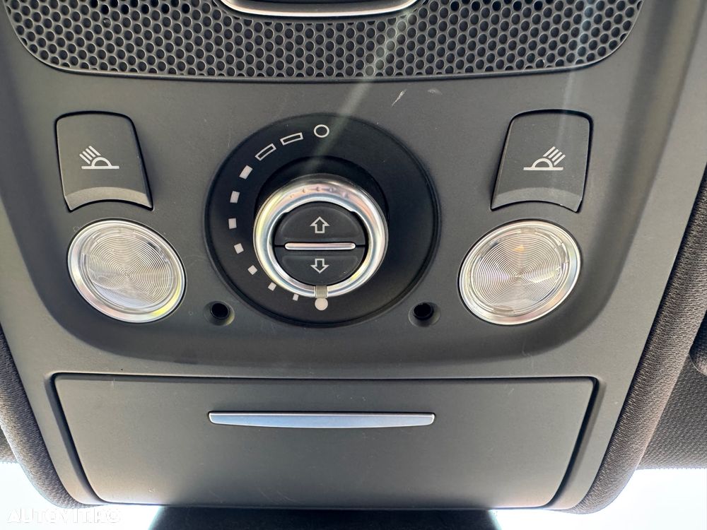 Audi A4 2.0 TDI DPF multitronic S line Sportpaket - 29