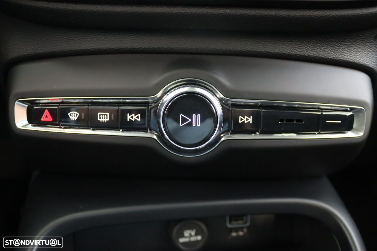 Volvo XC 40 1.5 T2 Momentum Core - 24