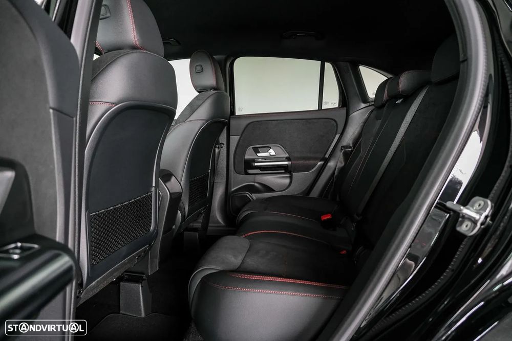 Mercedes-Benz GLA 200 d AMG Line - 11