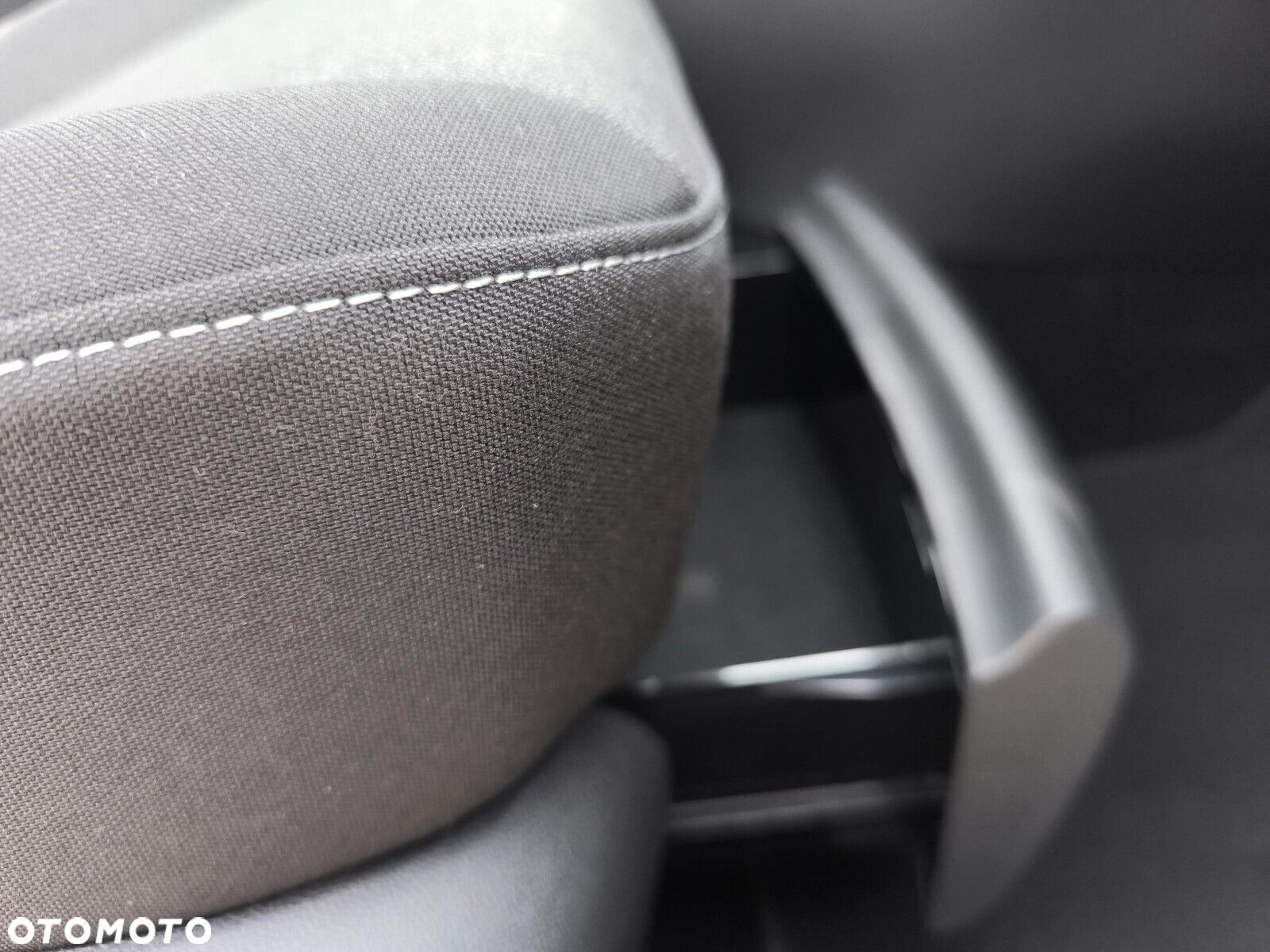 Volkswagen T-Cross - 24