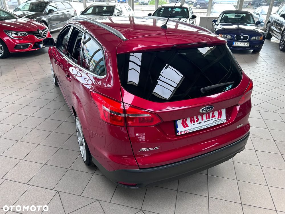 Ford Focus 1.5 EcoBoost Titanium ASS - 3