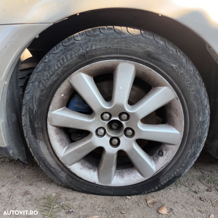 Dezmembrari  Toyota AVENSIS (T25)  2003  > 2008 2.0 D-4D Motorina - 7