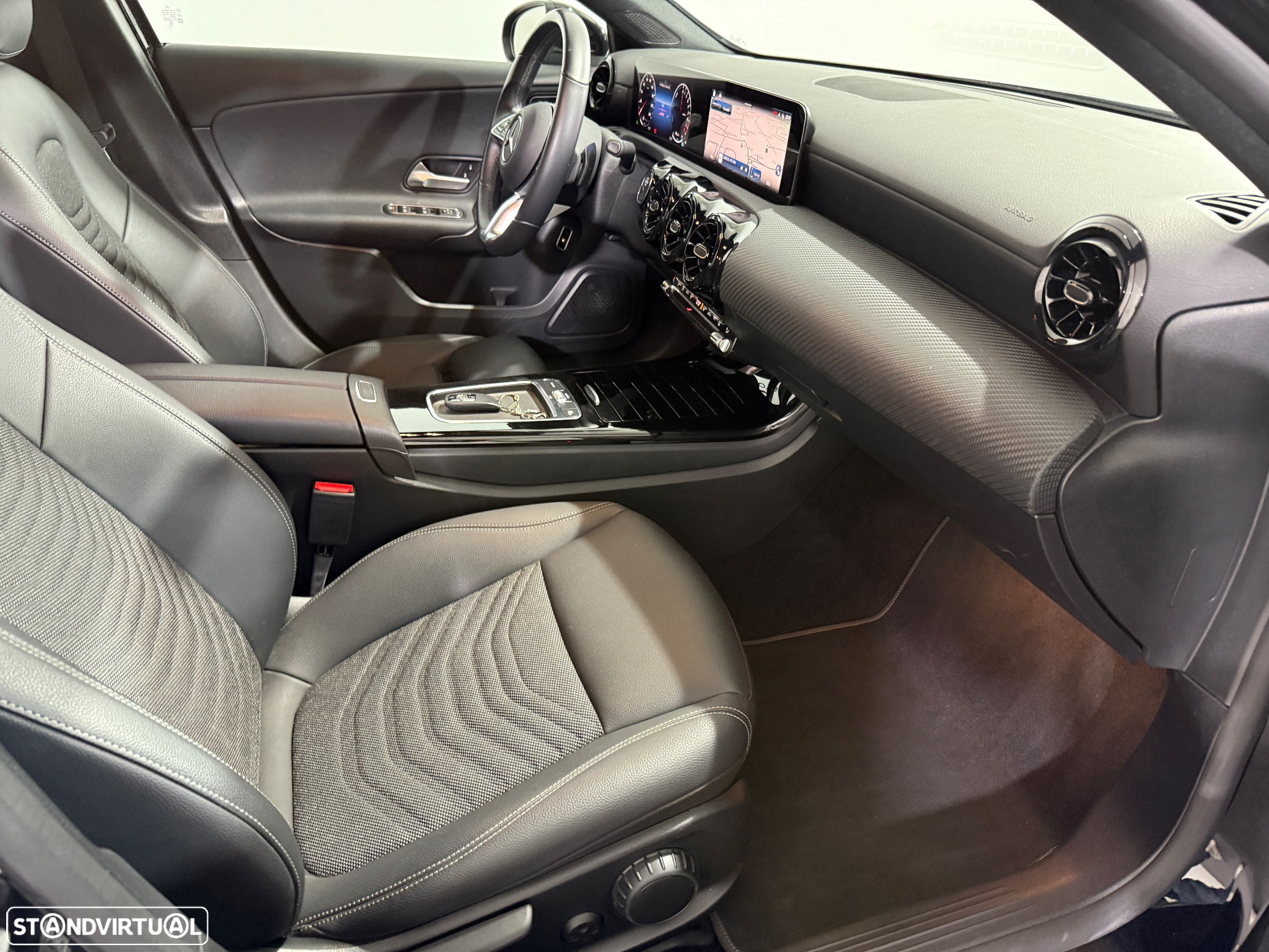 Mercedes-Benz A 250 e Style Plus - 16