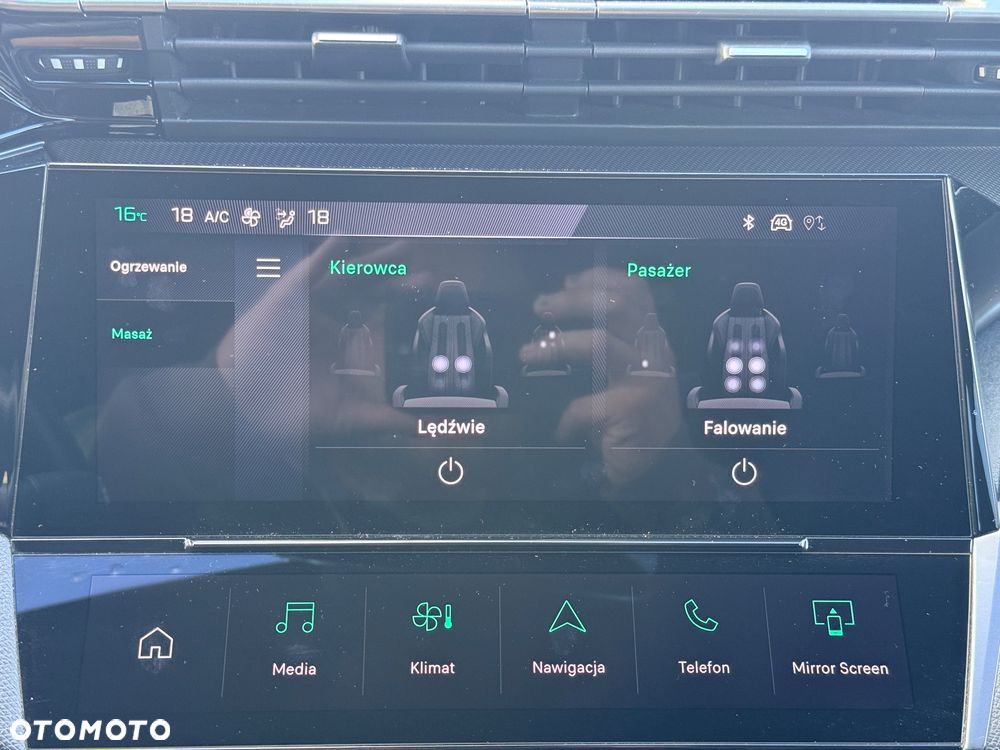 Peugeot 308 BlueHDi 130 EAT8 GT EXCLUSIVE - 30