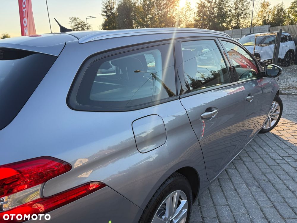 Peugeot 308 - 13