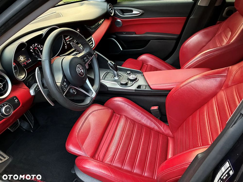 Alfa Romeo Giulia 2.0 Turbo Veloce - 33