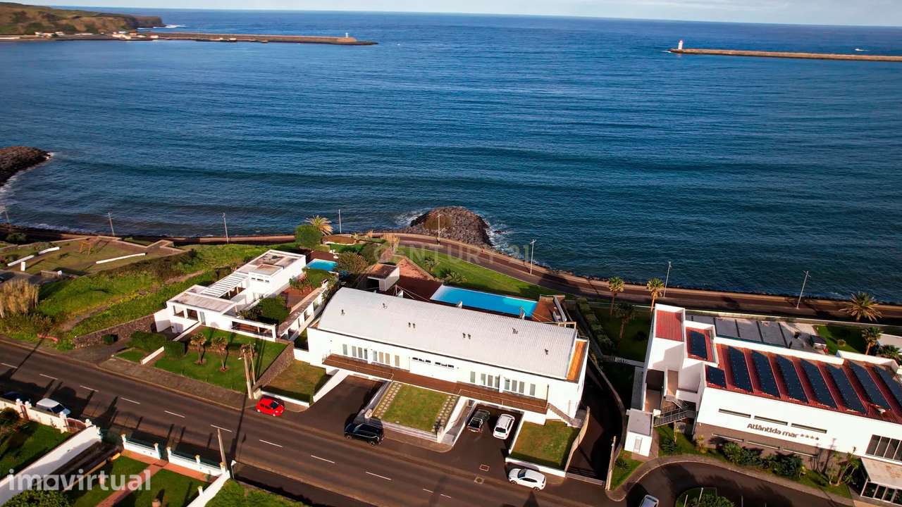 Apartamento T4 triplex com vista mar na Praia da Vitória - Grande imagem: 2/16