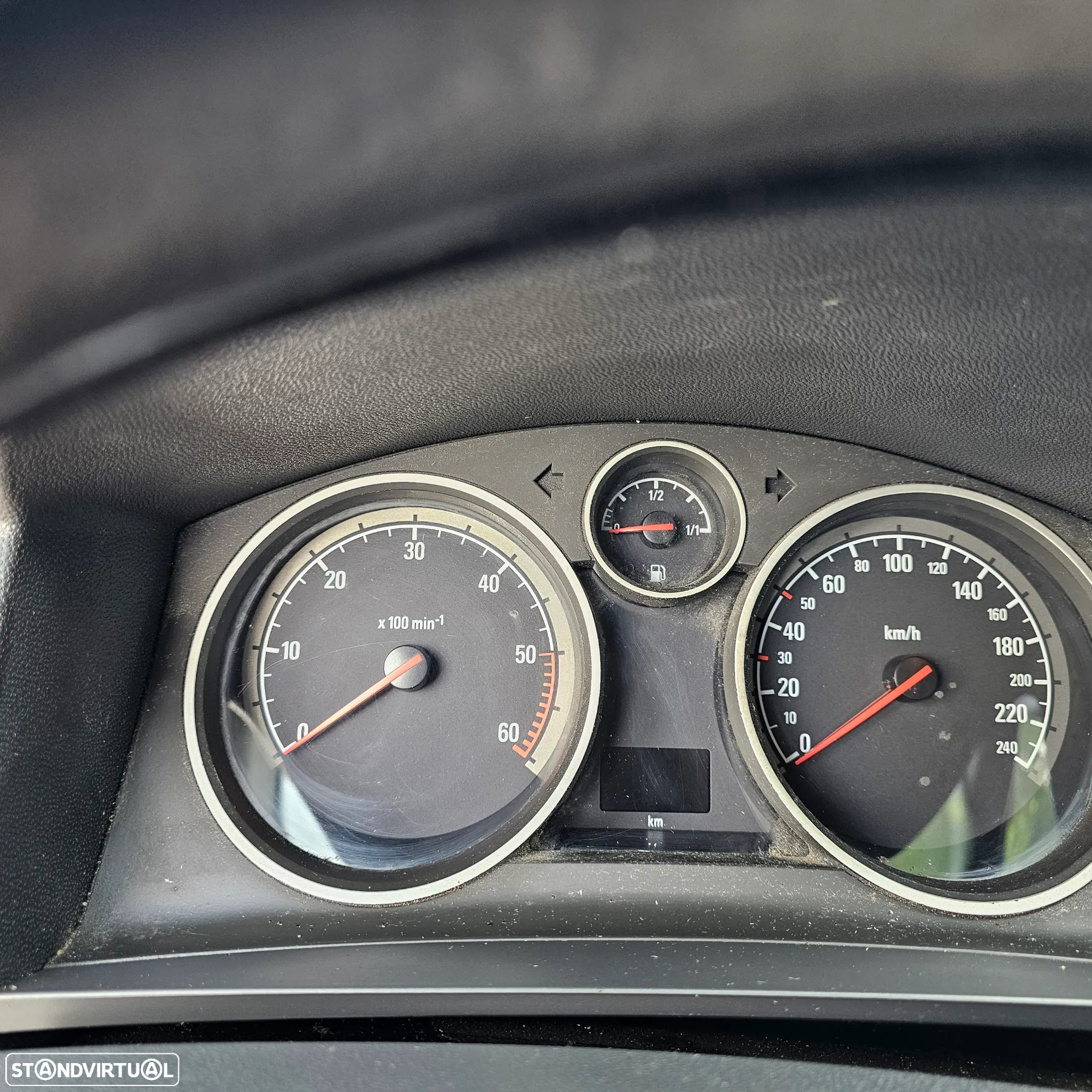 Opel Zafira 1.7 CDTi EcoFLEX - 11