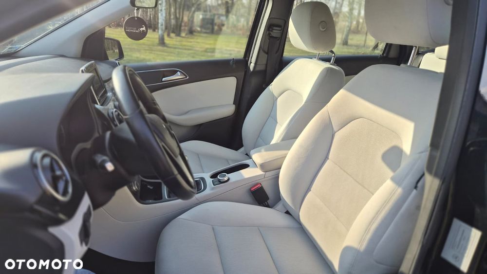 Mercedes-Benz Klasa B - 16