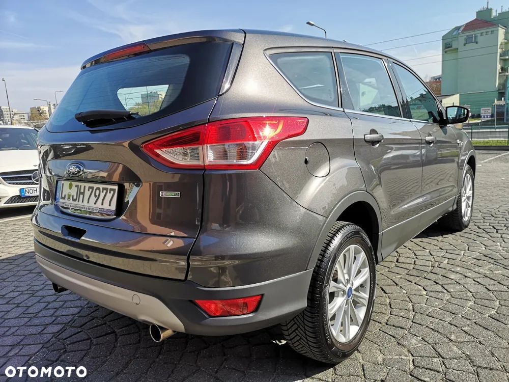 Ford Kuga 1.5 EcoBoost 2x4 Trend - 2