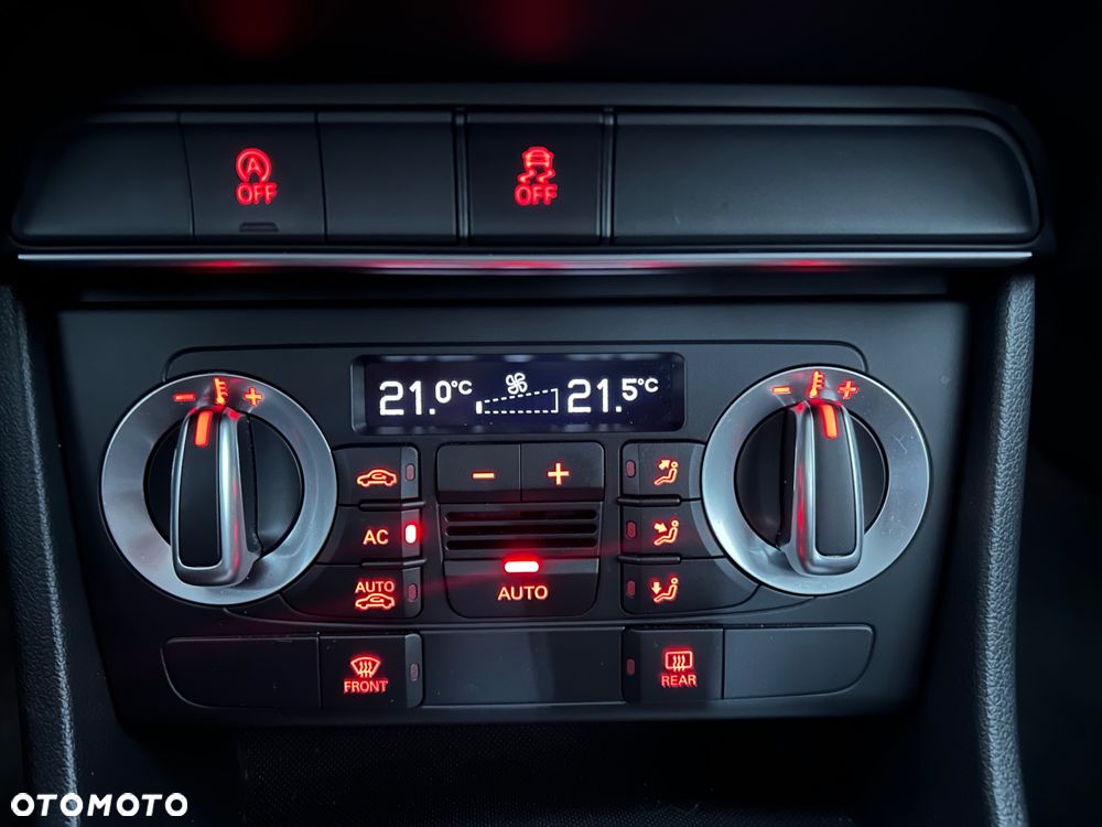 Audi Q3 2.0 TDI Design - 30