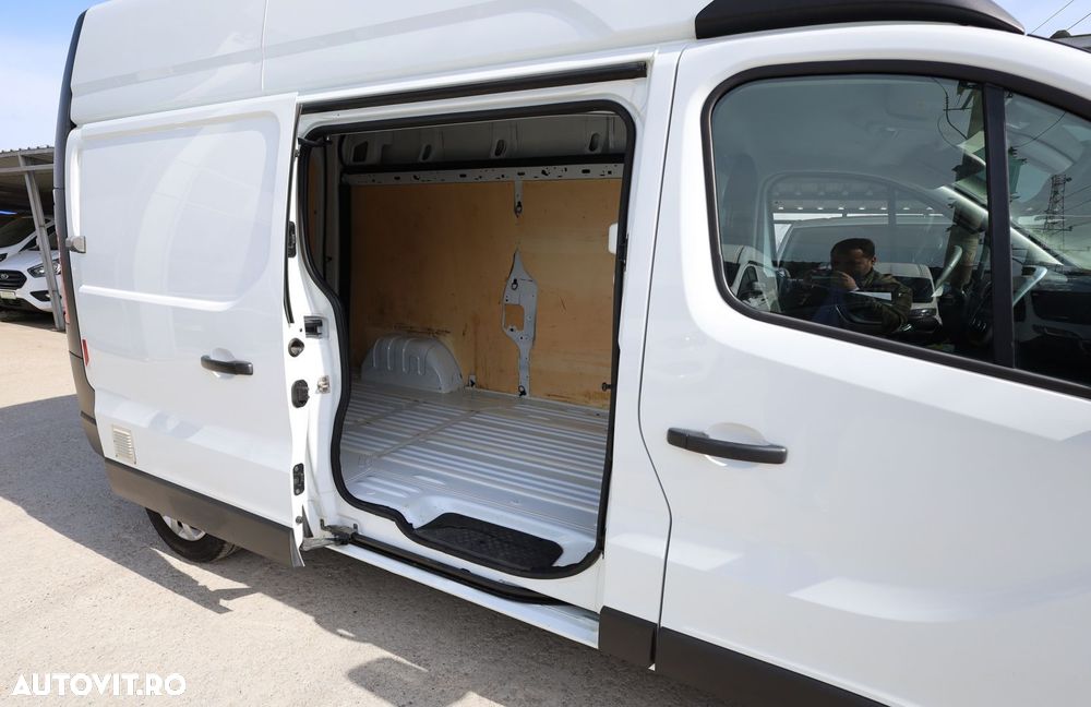 Renault Trafic L2H2 - 12