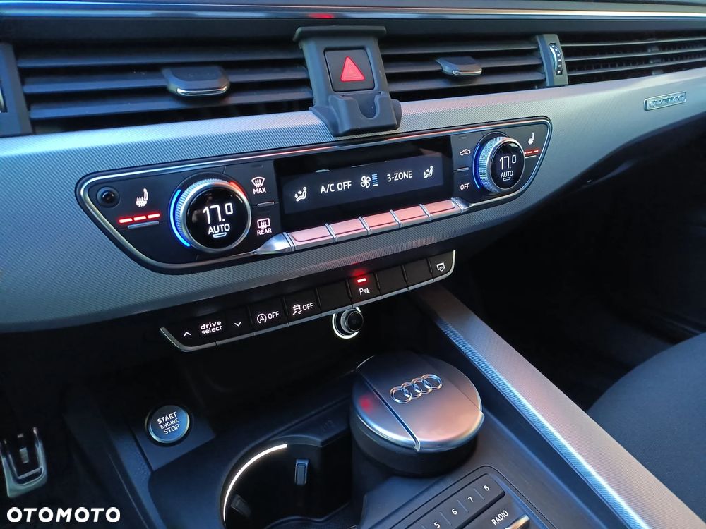 Audi A4 Avant 2.0 TDI Quattro S tronic - 30