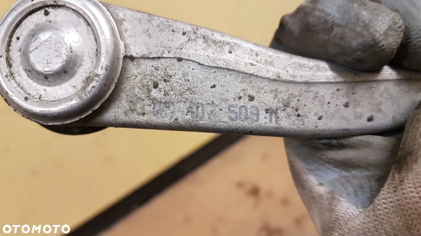 Wahacz przedni górny tylny lewy tył  Audi a6 c7 a4 b8 8K0407509k - 2