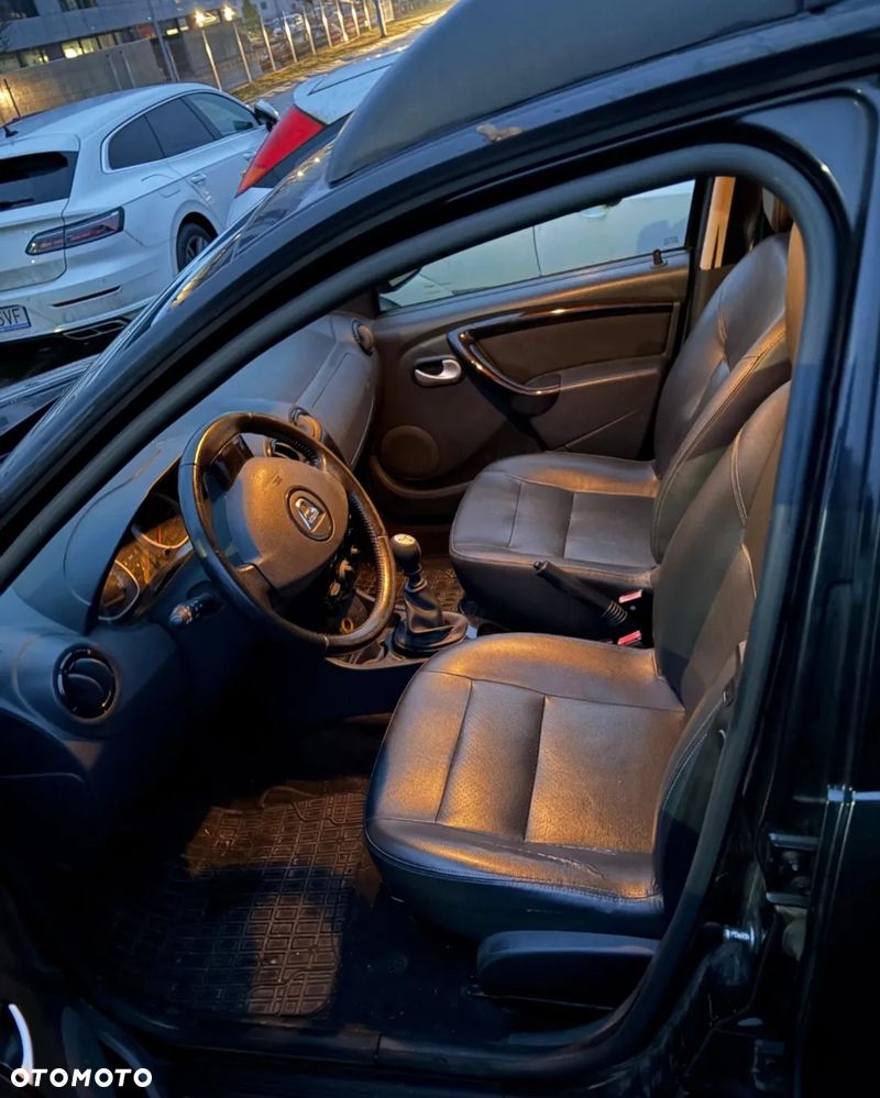 Dacia Duster dCi 110 FAP 4x2 Prestige - 10