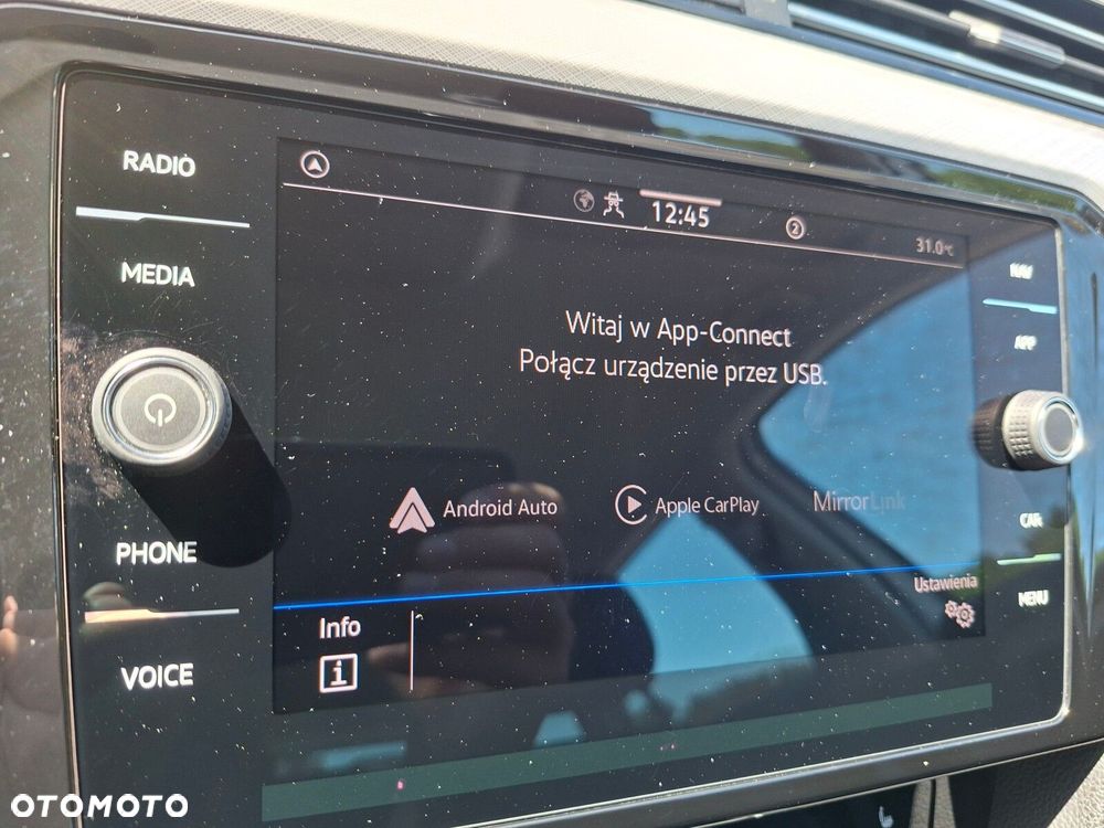 Volkswagen Passat - 23