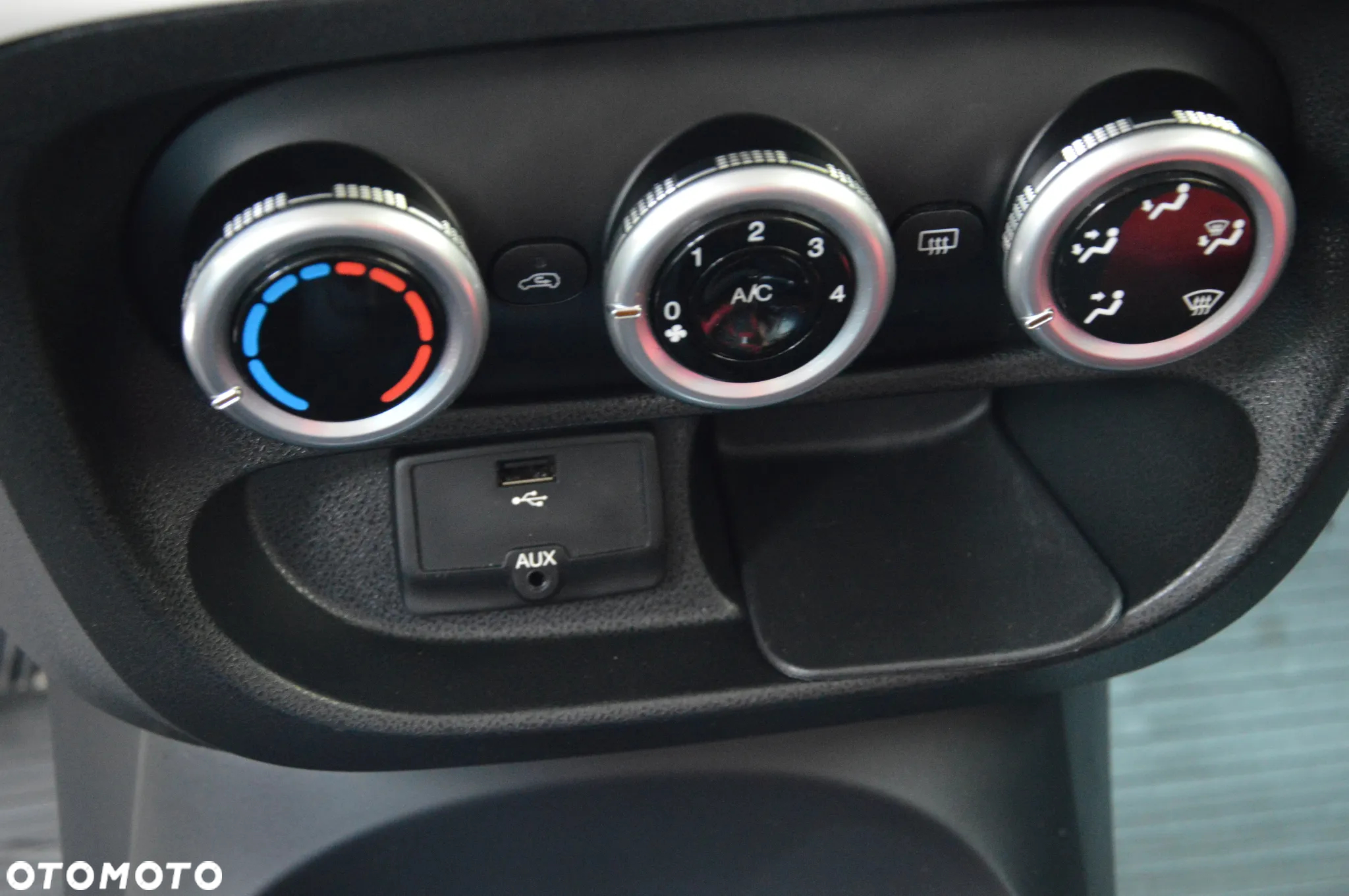 Fiat 500L - 25