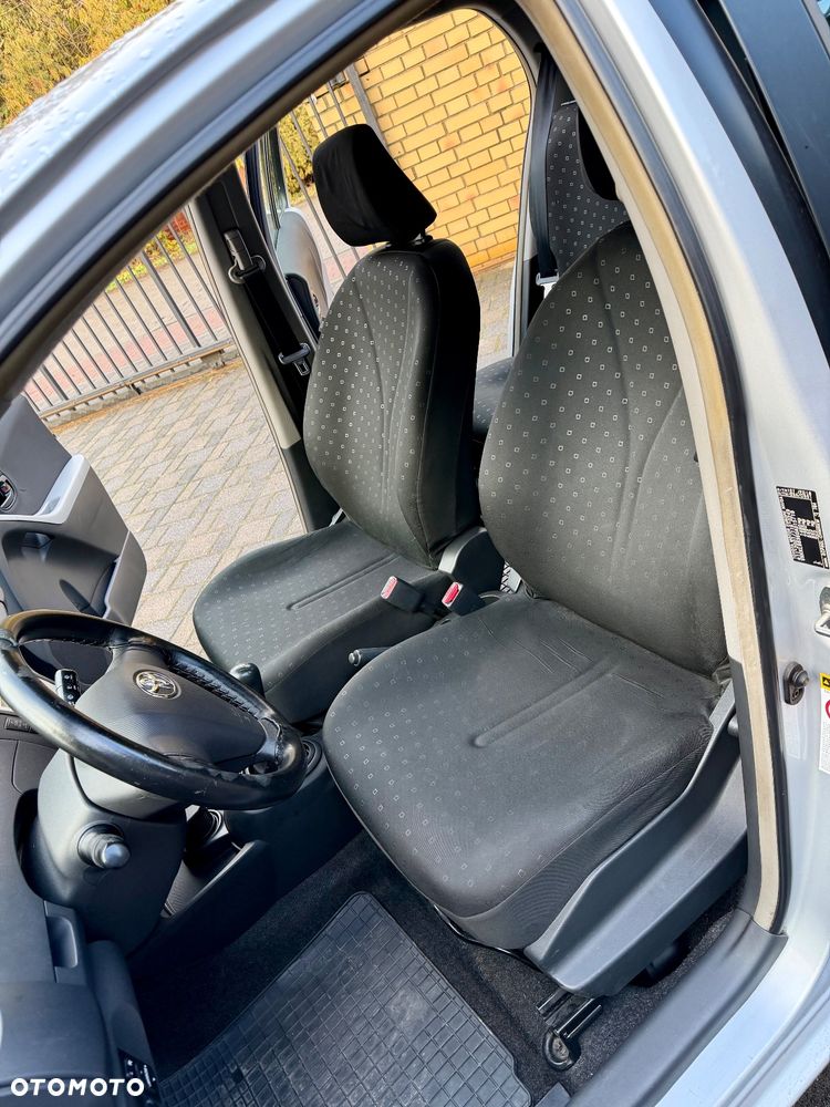 Toyota Yaris 1.3 Luna - 14