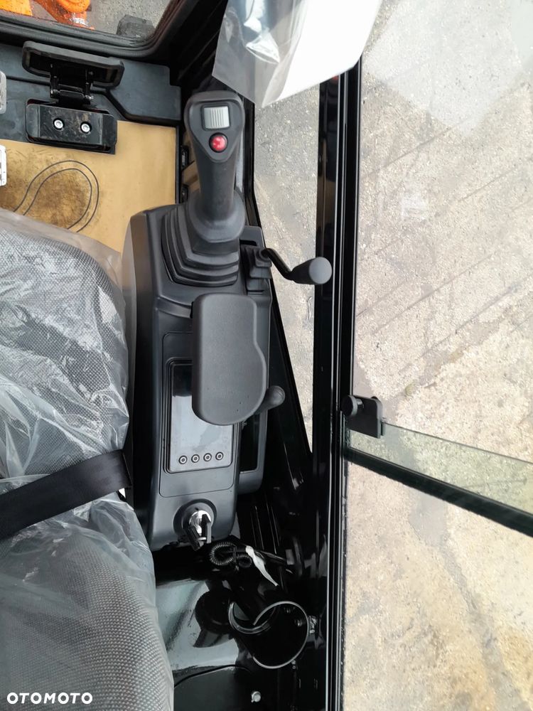 Lonking CDM6020 - 24