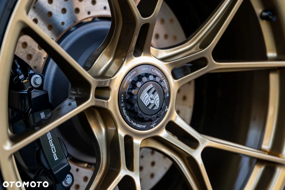 Porsche 911 GT3 Touring PDK - 28