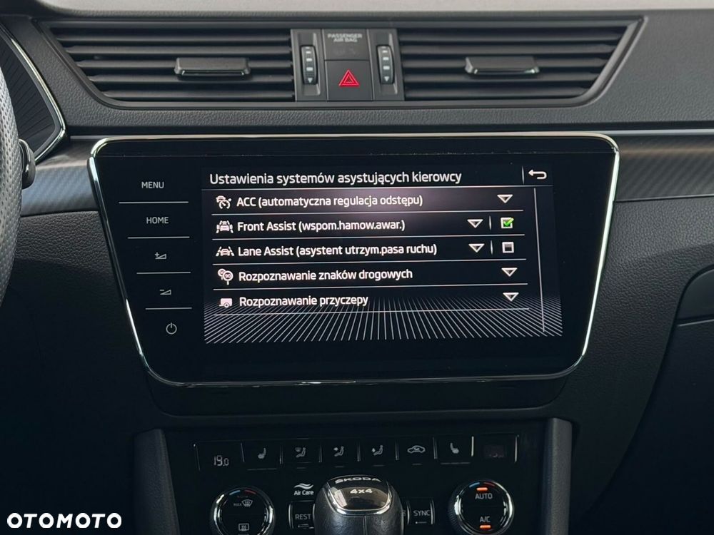 Skoda Superb 2.0 TDI SCR 4x4 Sportline DSG - 36