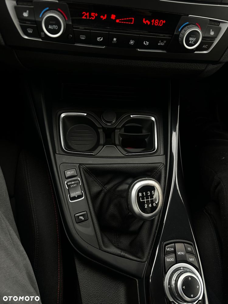 BMW Seria 1 116i Sport Line - 11