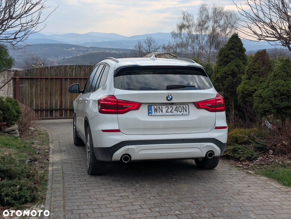 BMW X3 xDrive20i Advantage sport - 5