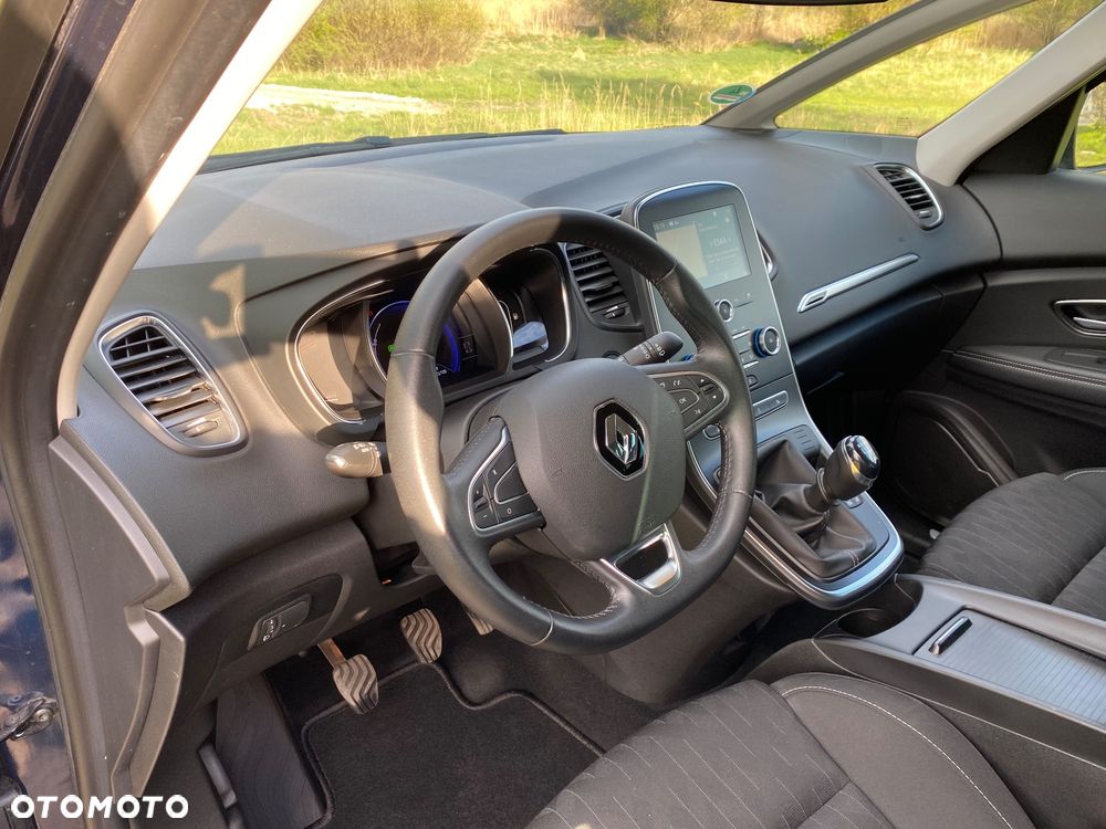 Renault Scenic TCe 140 GPF LIMITED - 18