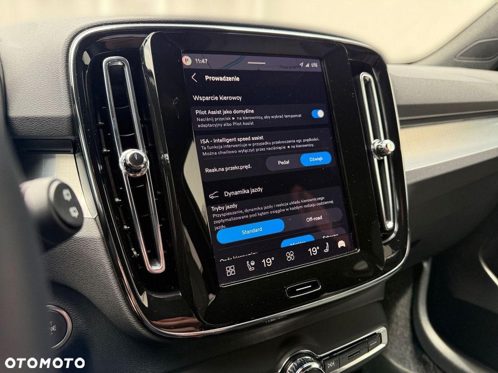 Volvo XC 40 - 24