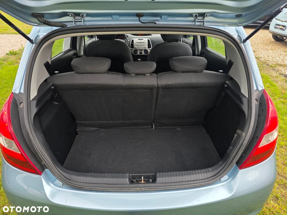 Hyundai i20 1.2 Classic + - 19