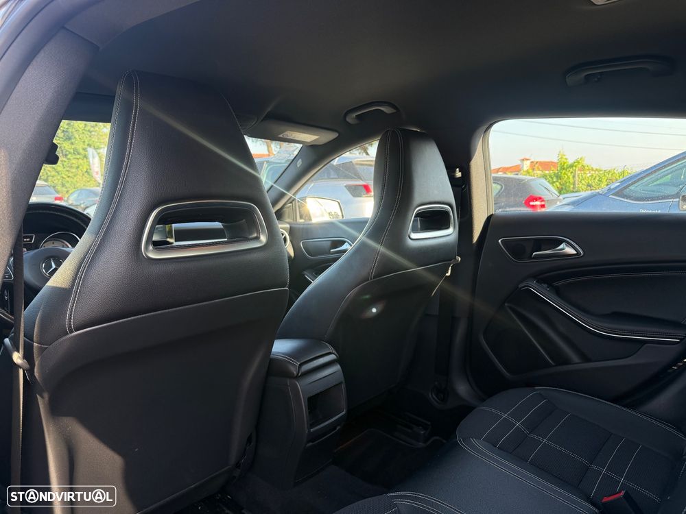 Mercedes-Benz CLA 180 d Shooting Brake Urban - 15