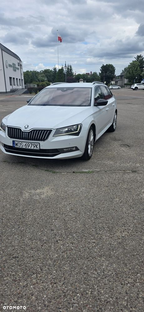 Skoda Superb 2.0 TDI Style DSG - 2